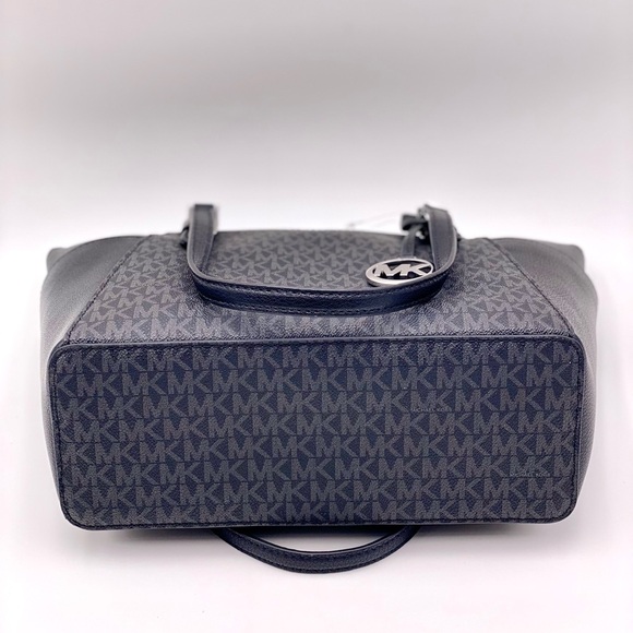 Michael Kors Charlotte Tote and Wallet Set - Picture 9 of 13